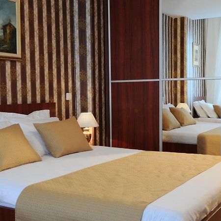 Hotel Royal Skopje Room photo